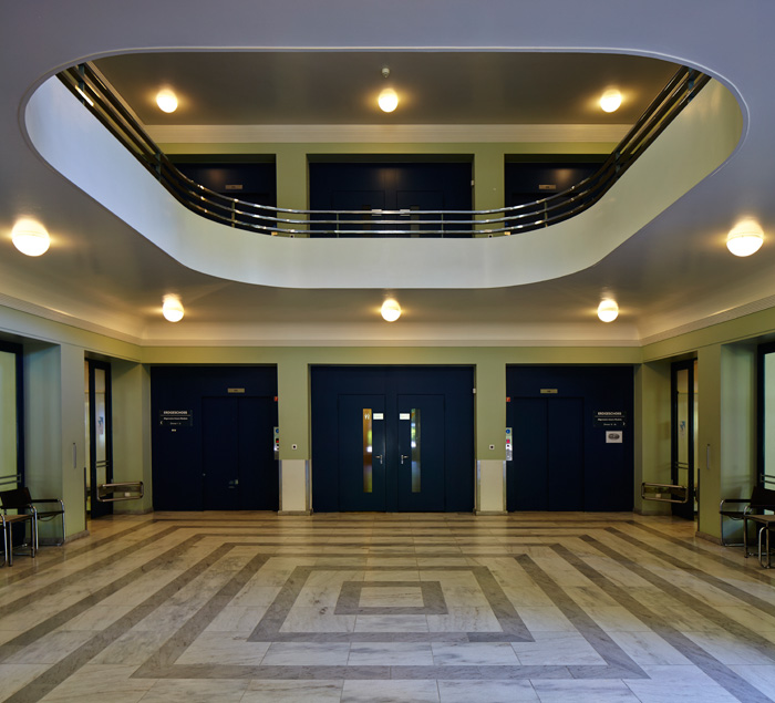 Lobby im Lory-Spital der Uni-Kliniken (Salvisberg + Brechbühl 1925)